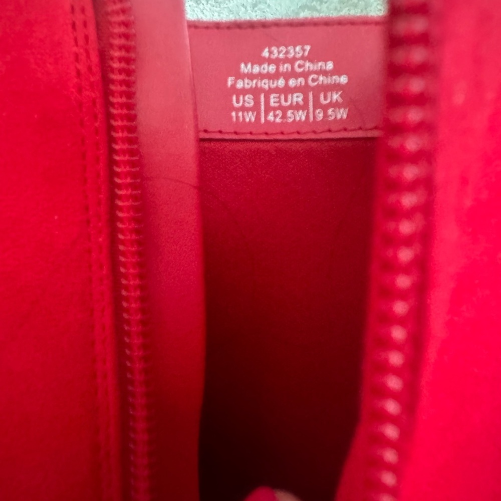 Red Suede Ankle boots never worn with cuban or cowgirl style heel and zippers - Picture 4 of 4